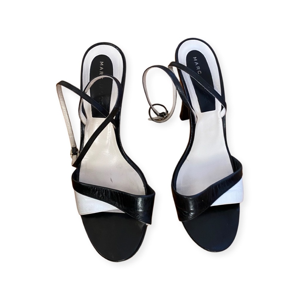MARC JACOBS VINTAGE HEELS 🐼
